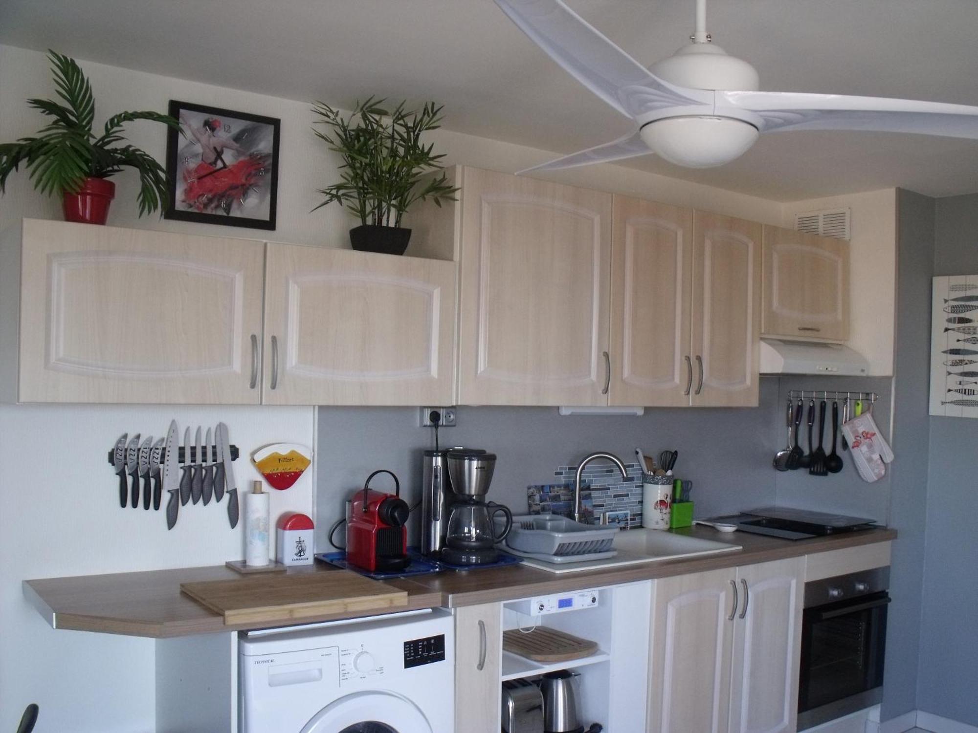 Appartement T2, 3 étoiles, 40m2 ,parking privé, Mer 300m, Wifi, Piscines, très propre, Ascenseurs Le Grau-du-Roi Extérieur photo